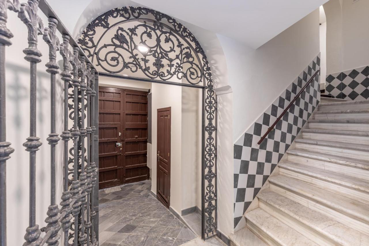 Apartamentos Libere Malaga La Merced المظهر الخارجي الصورة